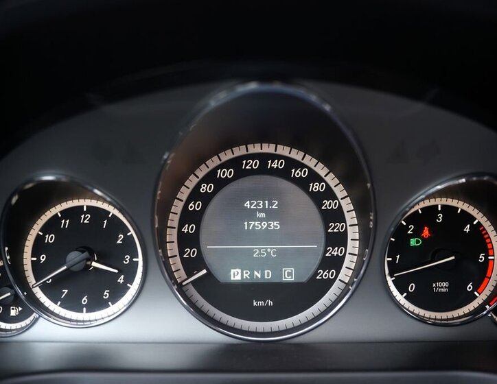 Mercedes-Benz Třídy E 40