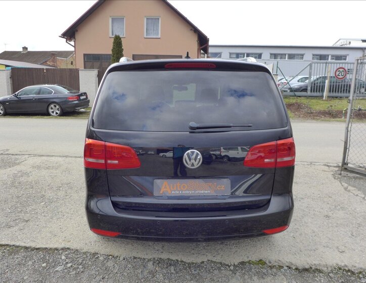 Volkswagen Touran Kombi 1,4 l 103 kw