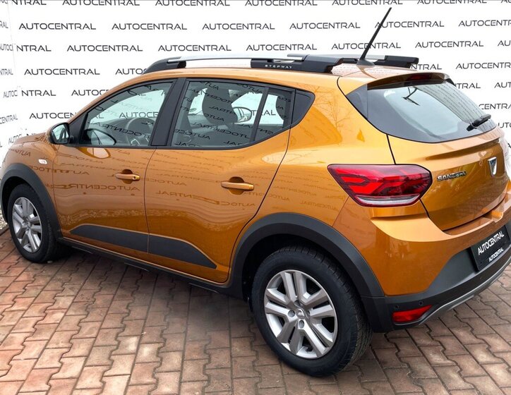 Dacia Sandero Hatchback 999,0 67 kw