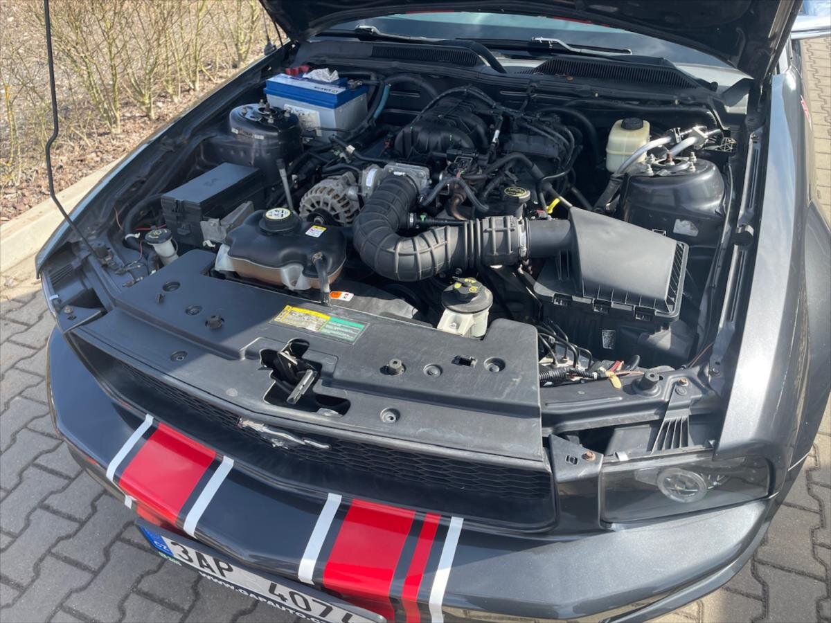Ford Mustang Kabriolet 4,0 l 157 kw