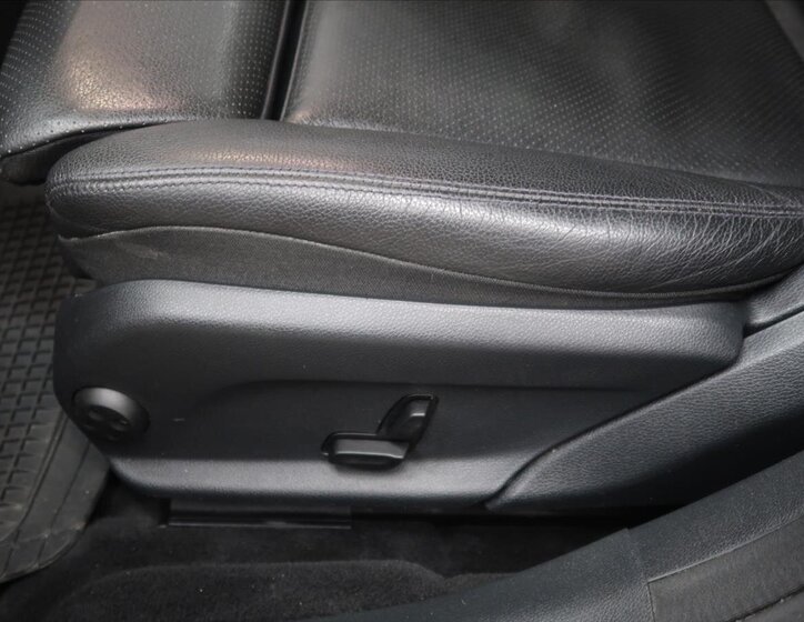 Mercedes-Benz Třídy E Kombi 2,0 l 143 kw