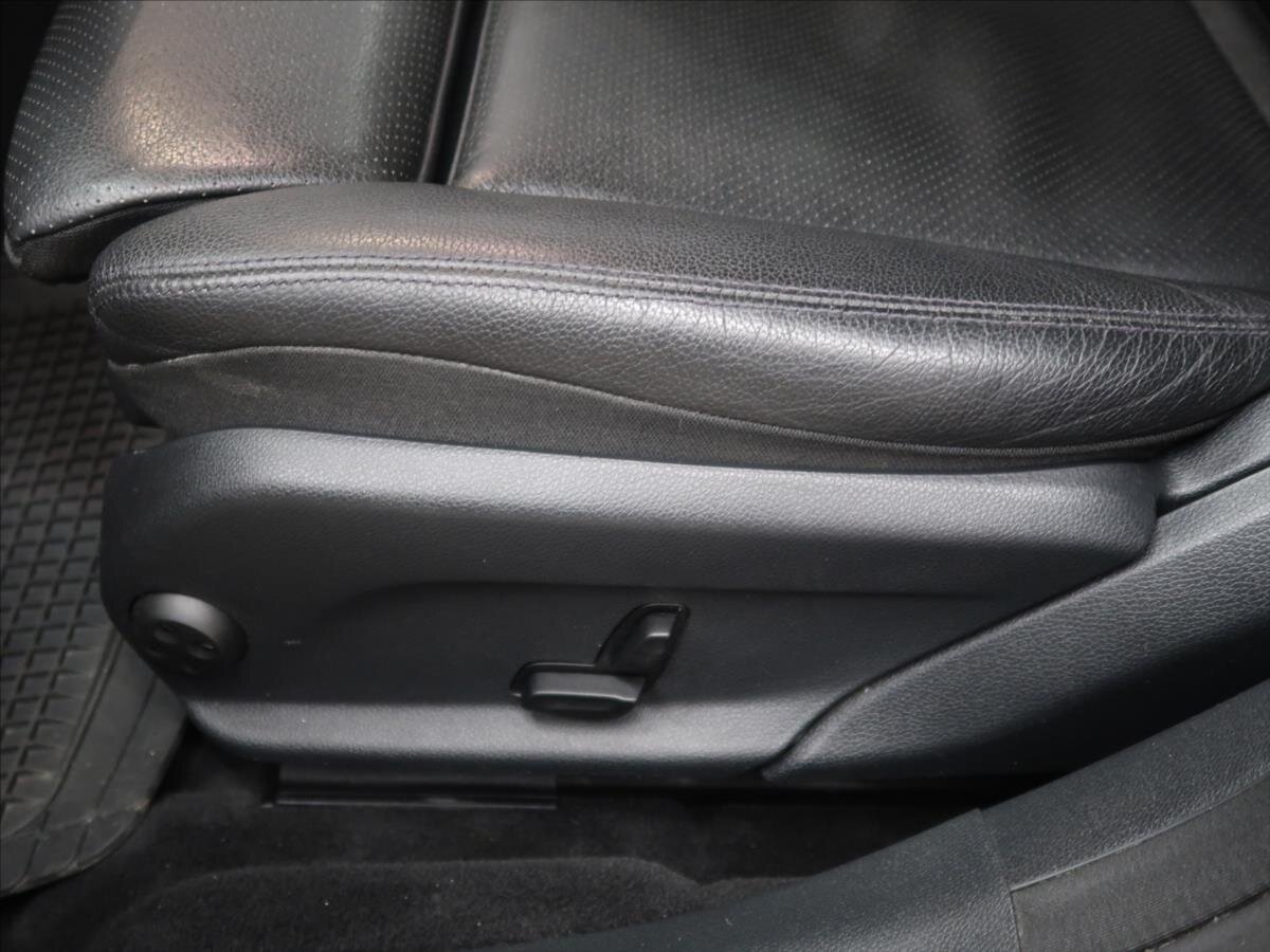 Mercedes-Benz Třídy E Kombi 2,0 l 143 kw