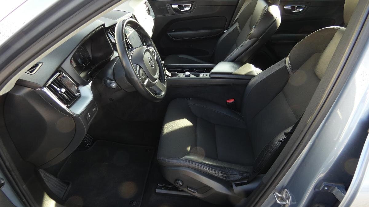 Volvo XC60 SUV / Terénní 2,0 l 140 kw