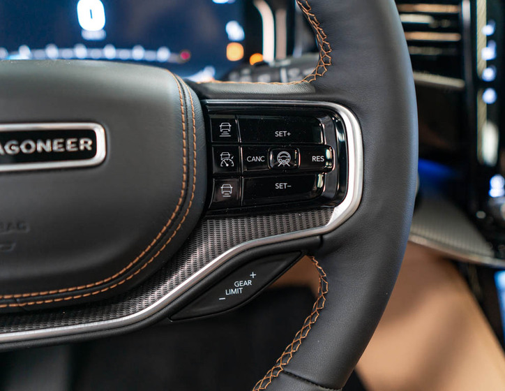 Jeep Grand Wagoneer 24