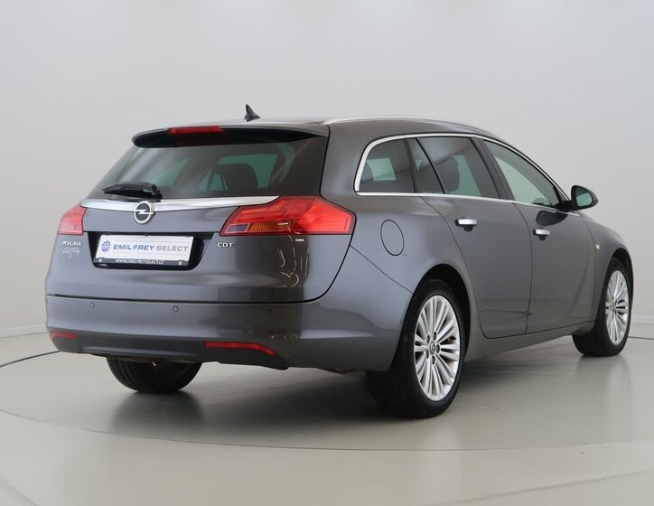 Opel Insignia 5