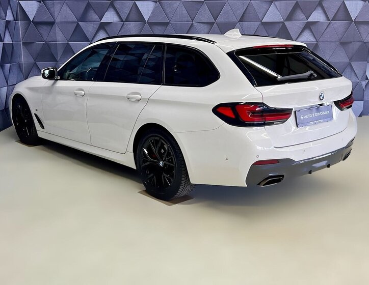 BMW Řada 5 Kombi 3,0 l 210 kw