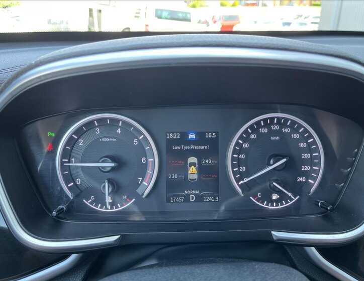 Dongfeng Fengon 5 20