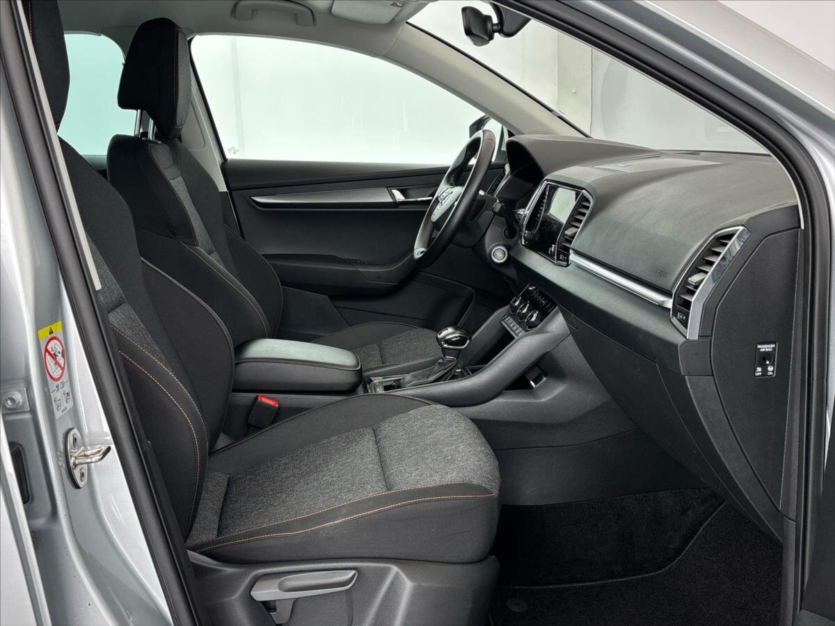 Škoda Karoq SUV / Terénní 1,5 l 110 kw