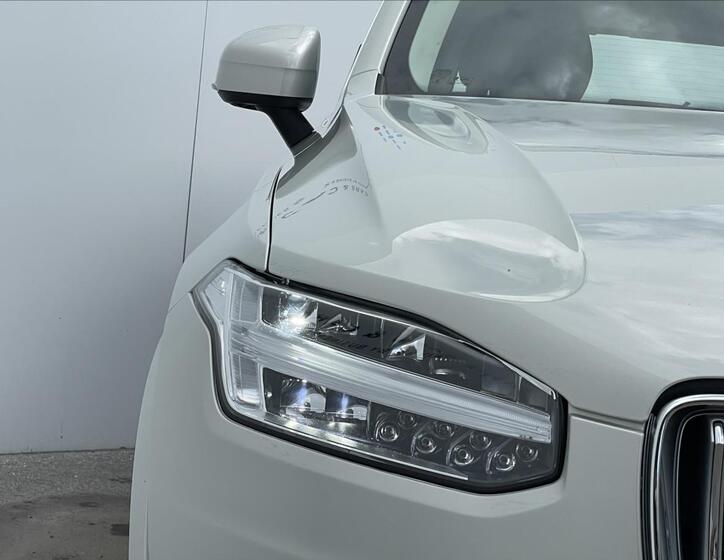Volvo XC90 20