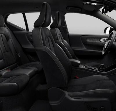 Volvo XC40 10