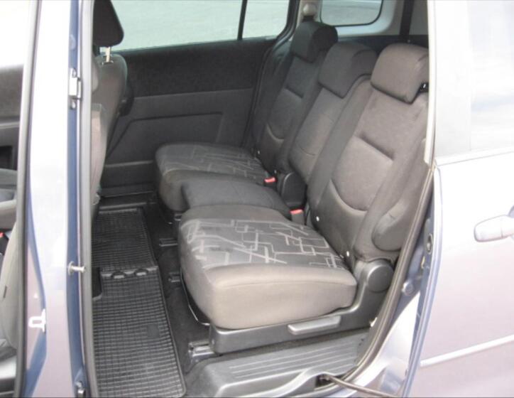 Mazda 5 7