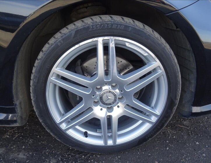 Mercedes-Benz Třídy E 18