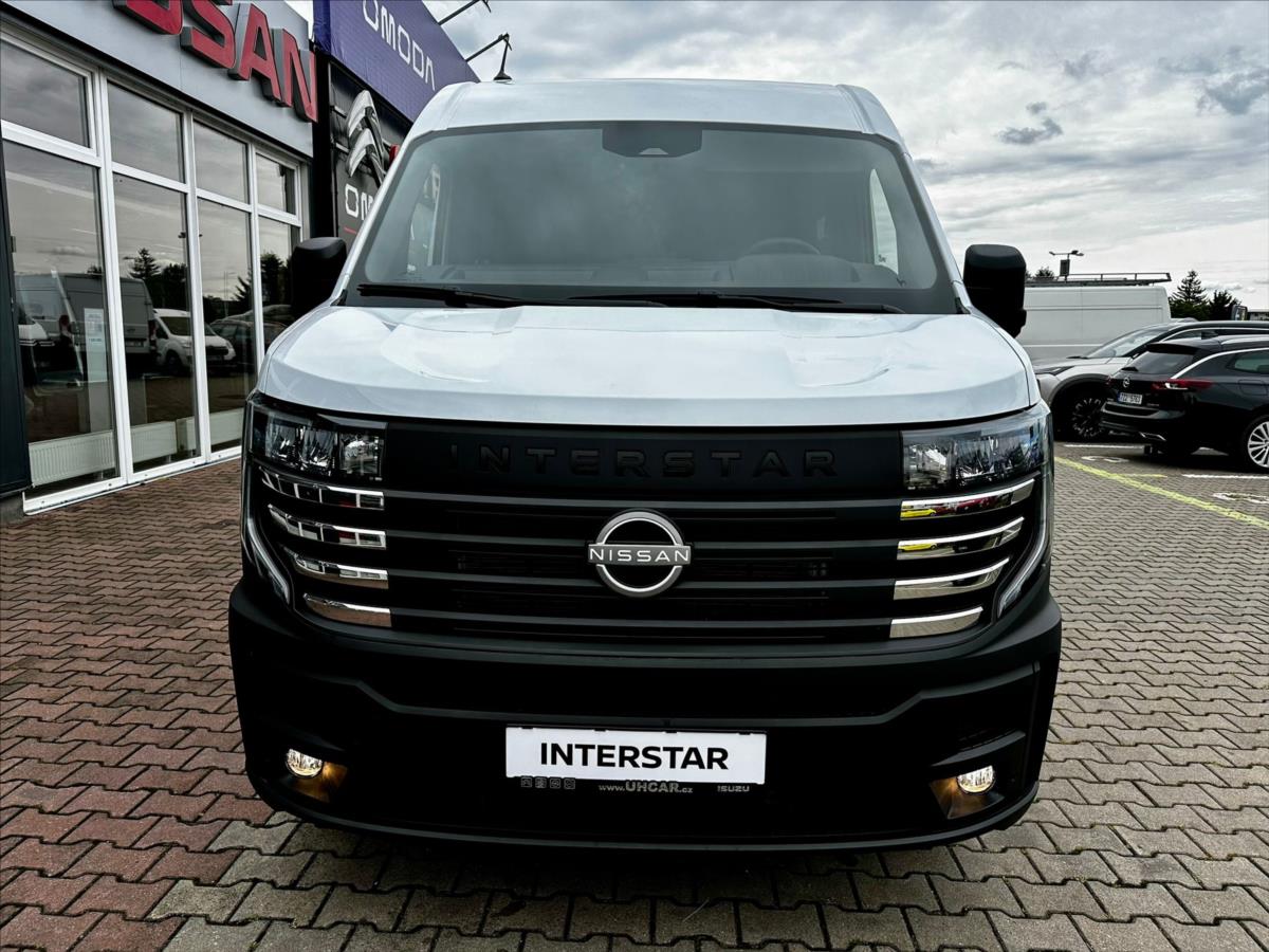 Nissan Interstar