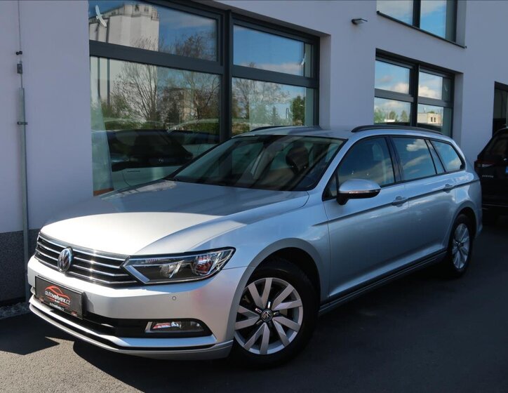 Volkswagen Passat Kombi 2,0 l 110 kw