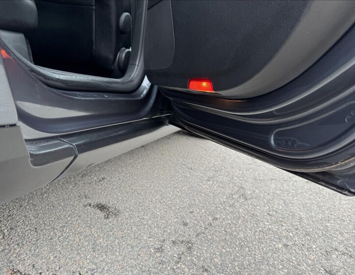 Volkswagen Passat Kombi 2,0 l 103 kw