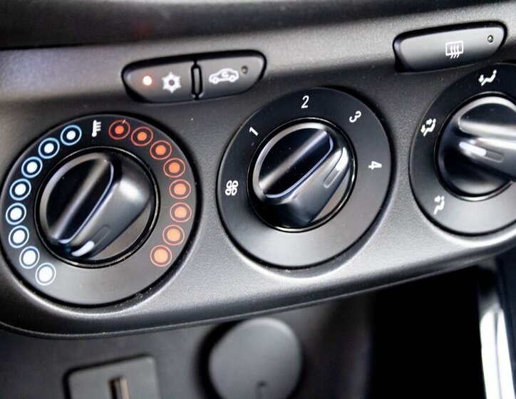 Opel Corsa Hatchback 1,6 l 152 kw