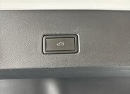 Volkswagen T-Roc SUV / Terénní 2,0 l 221 kw