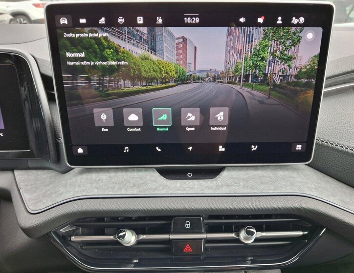 Škoda Kodiaq SUV / Terénní 1,5 l 150 kw