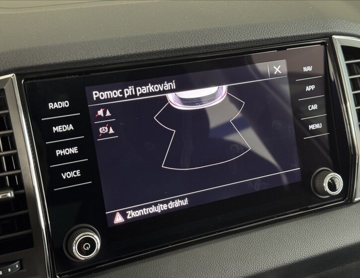 Škoda Karoq SUV 1,5 l 110 kw