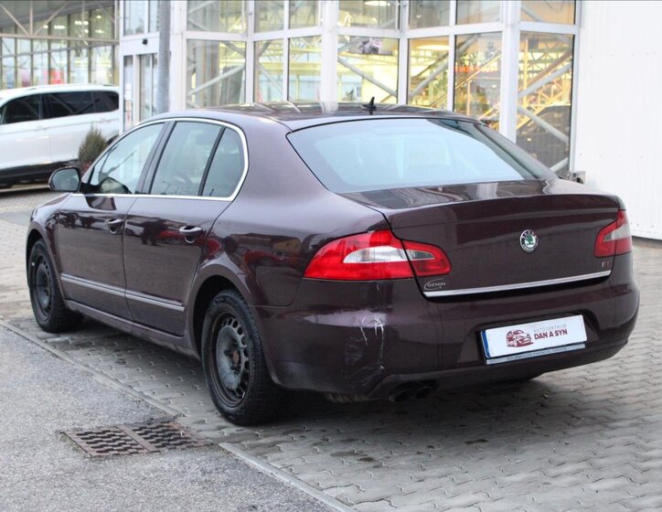Škoda Superb 4