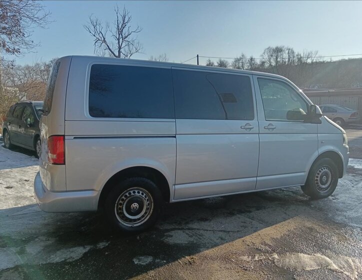 Volkswagen Multivan MPV 2,0 l 75 kw