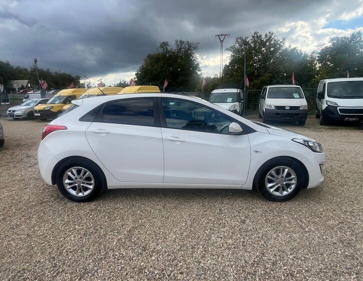 Hyundai i30 8