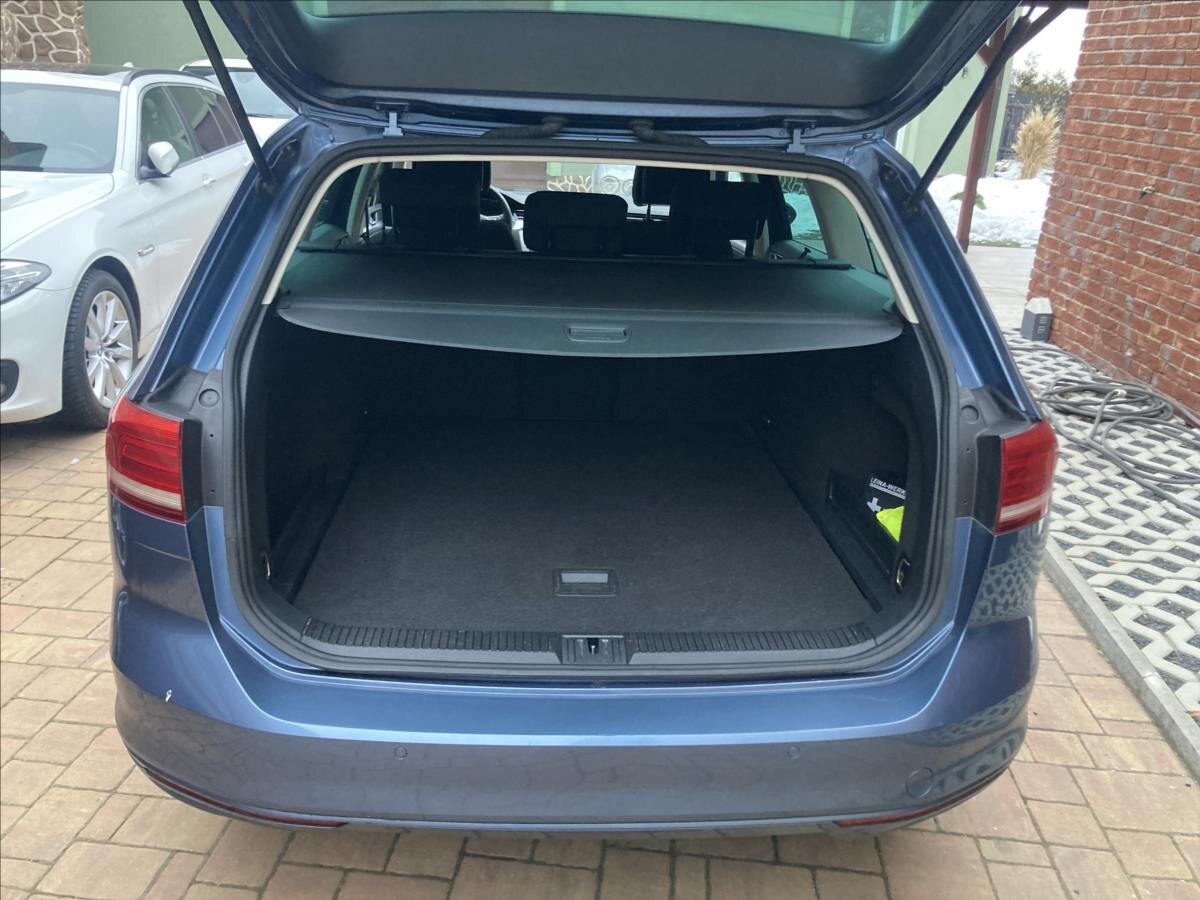 Volkswagen Passat Kombi 1,4 l 110 kw