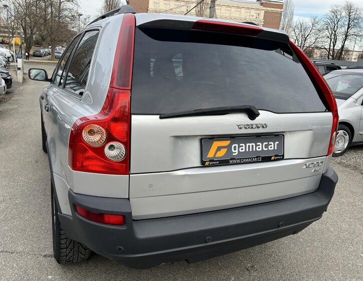 Volvo XC90 SUV / Terénní 2,4 l 120 kw