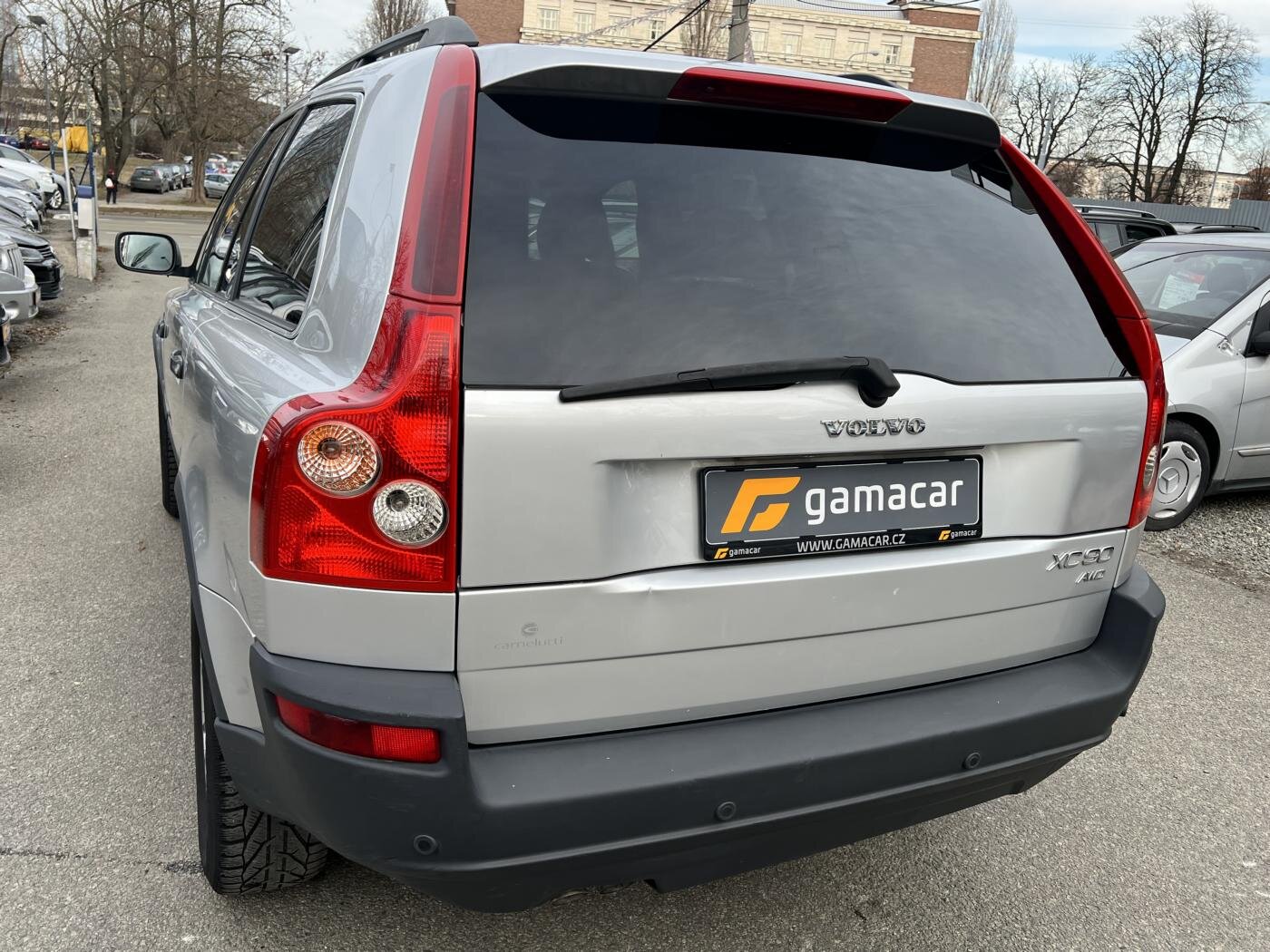 Volvo XC90 SUV / Terénní 2,4 l 120 kw