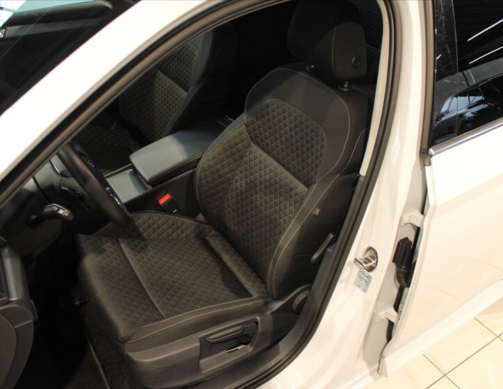 Škoda Superb Kombi 2,0 l 110 kw