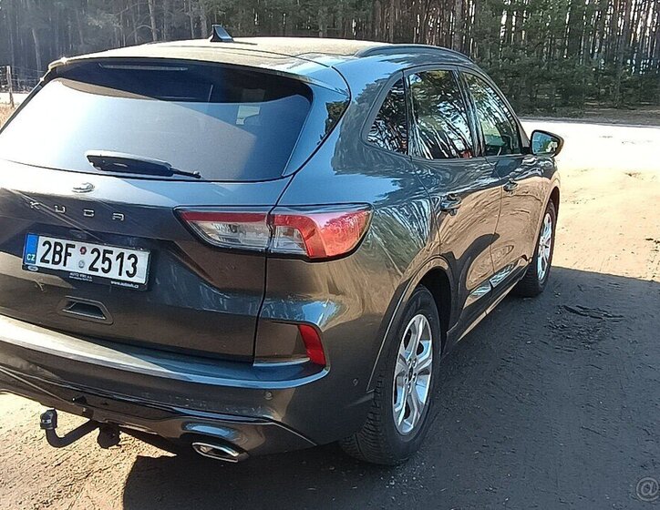 Ford Kuga SUV / Terénní 1,5 l 110 kw