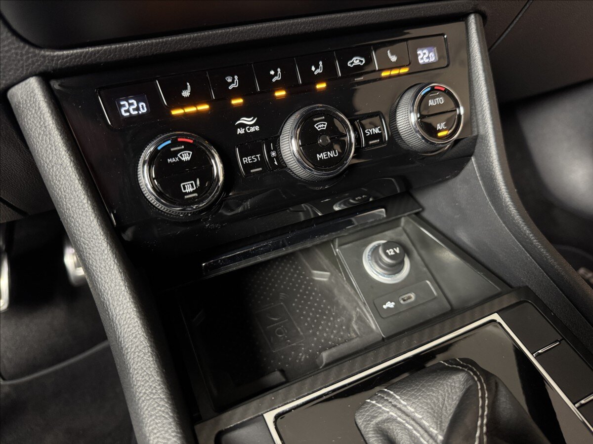 Škoda Superb Kombi 1,5 l 110 kw