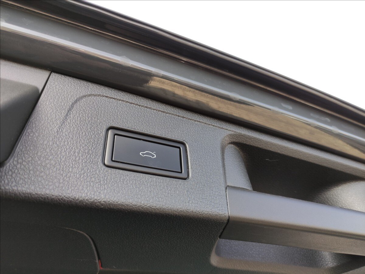 Volkswagen Passat Kombi 2,0 l 110 kw