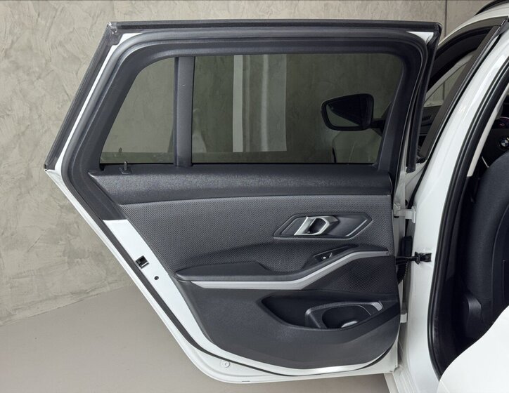 BMW Řada 3 Kombi 2,0 l 140 kw