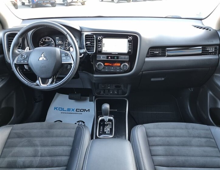 Mitsubishi Outlander SUV / Terénní 2,0 l 110 kw