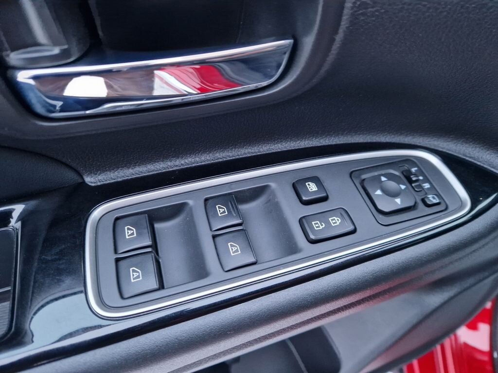 Mitsubishi Outlander SUV 2,4 l 165 kw