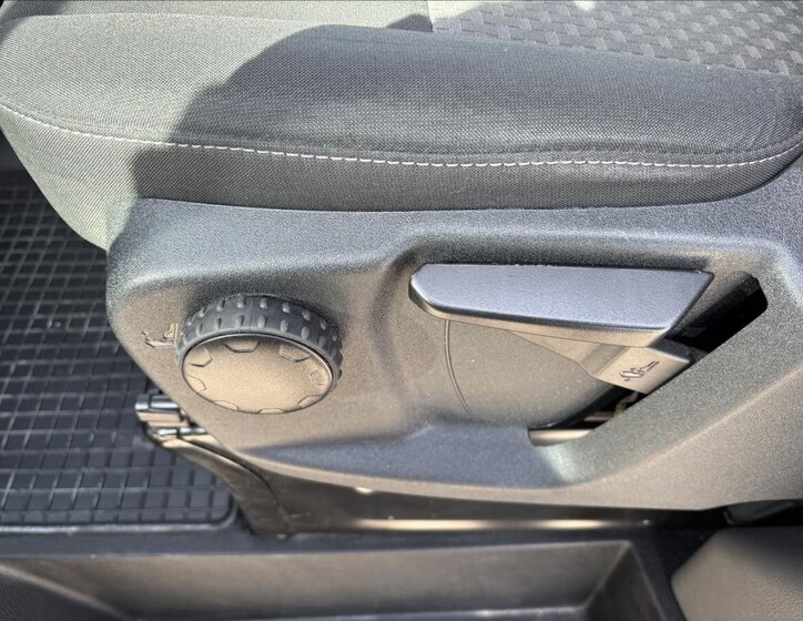 Ford Transit Skříň 2,0 l 96 kw