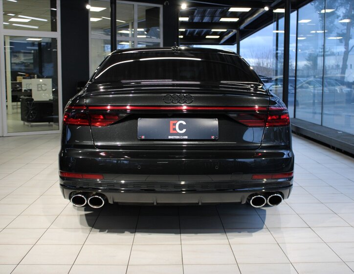 Audi S8 Ostatní 4,0 l 420 kw