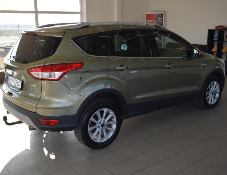 Ford Kuga SUV 1,5 l 110 kw