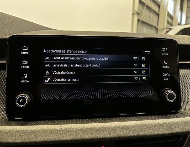 Škoda Kamiq SUV 999,0 85 kw