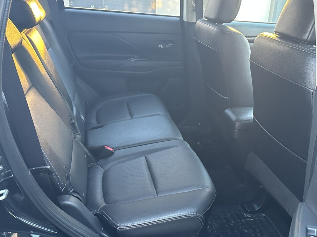 Mitsubishi Outlander SUV / Terénní 2,3 l 110 kw