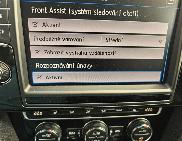 Volkswagen Passat Kombi 1,4 l 110 kw