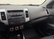 Mitsubishi Outlander SUV / Terénní 2,2 l 115 kw