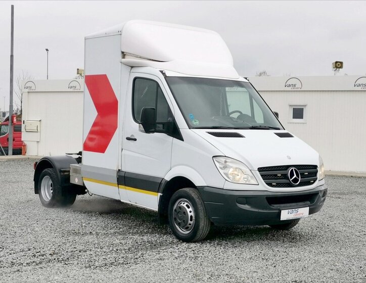 Mercedes-Benz Sprinter 2
