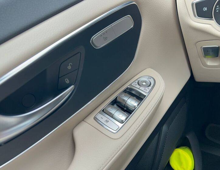 Mercedes-Benz Třídy V 23