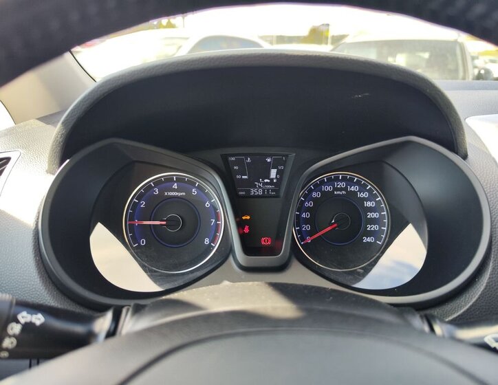 Hyundai ix20 MPV 1,4 l 66 kw