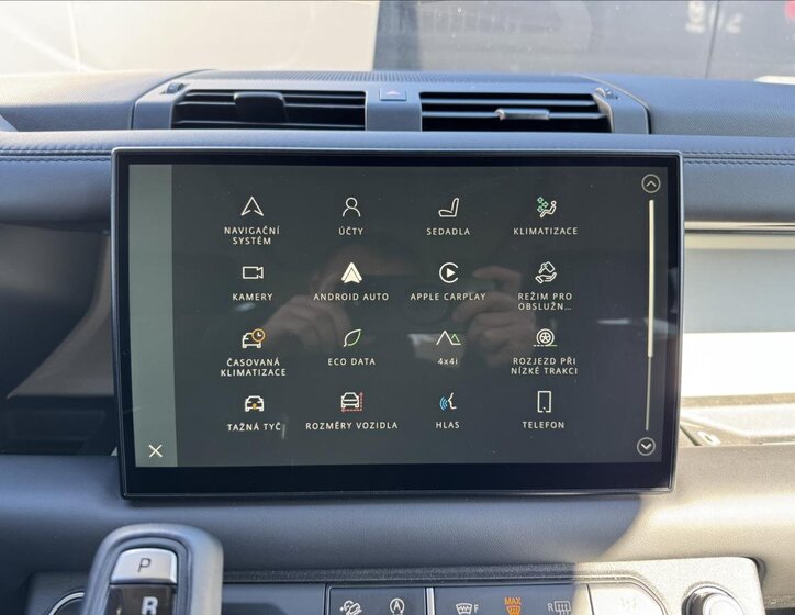 Land Rover Defender SUV / Terénní 3,0 l 294 kw