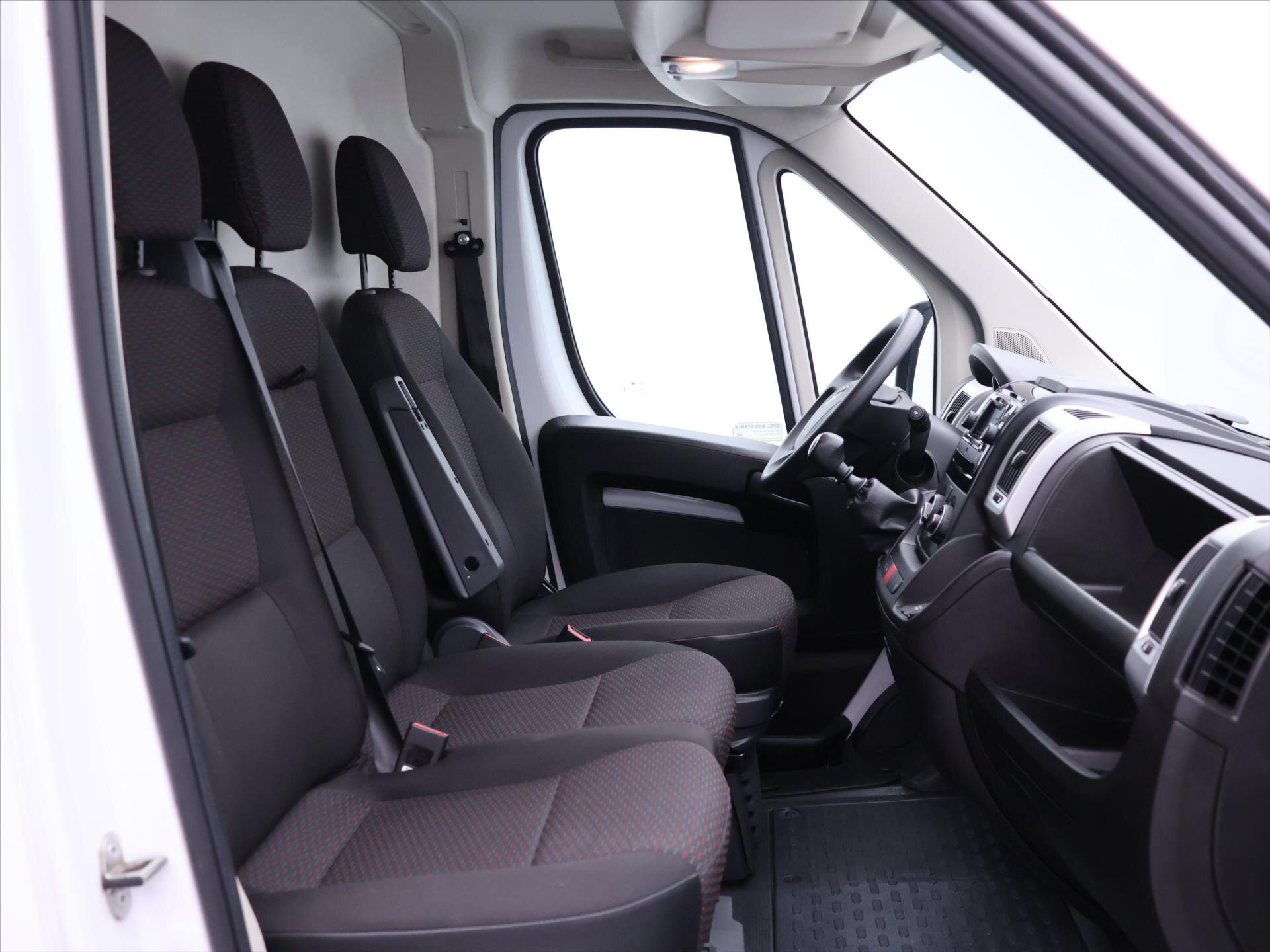 Opel Movano Ostatní 2,2 l 121 kw