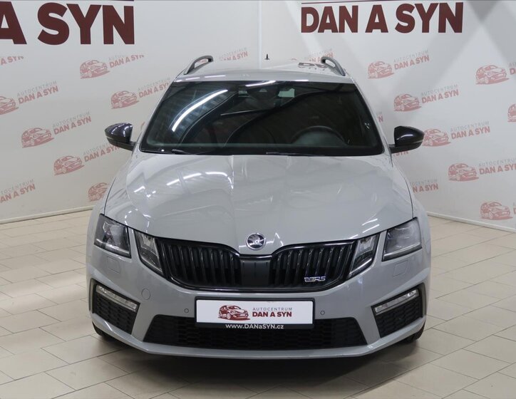 Škoda Octavia Kombi 2,0 l 180 kw