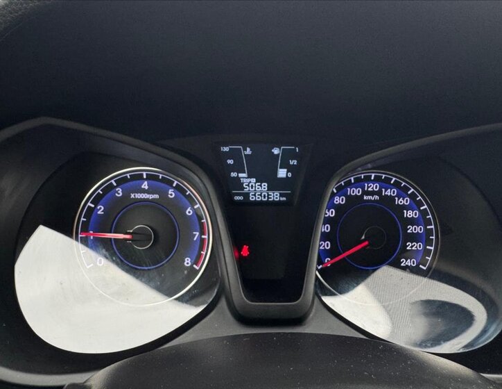 Hyundai ix20 MPV 1,4 l 66 kw